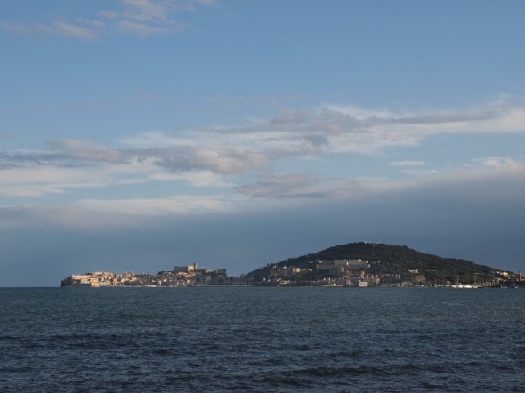 p4130694 vista di gaeta